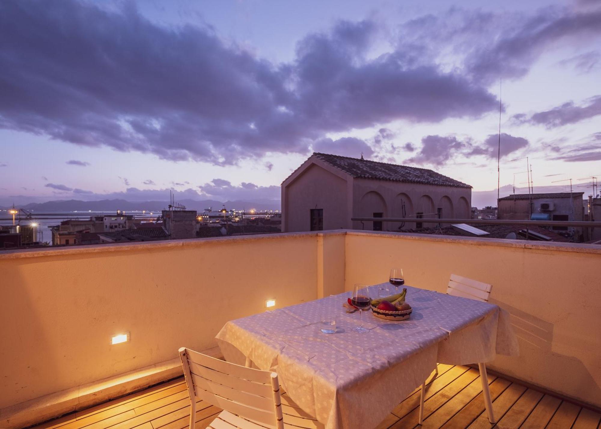 Apartament Blue Domus Cagliari Zewnętrze zdjęcie